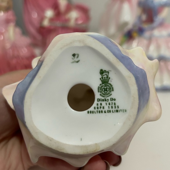 Royal Doulton Vintage Figurine Dinky Do - Picture 5 of 6